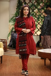 Juggun Kazim feet photo thumbnail