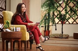 Juggun Kazim feet photo thumbnail