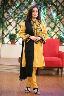 Juggun Kazim feet photo thumbnail