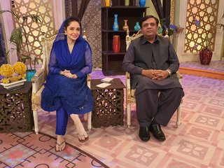 Juggun Kazim feet photo thumbnail