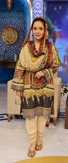 Juggun Kazim feet photo thumbnail