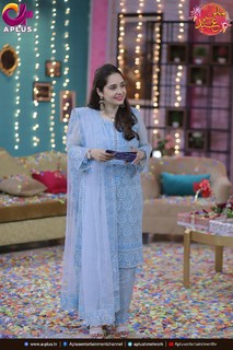 Juggun Kazim feet photo thumbnail