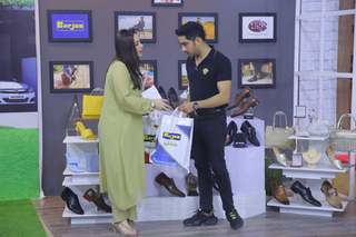 Juggun Kazim feet photo thumbnail