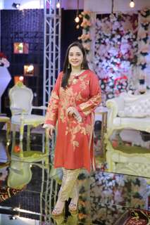 Juggun Kazim feet photo thumbnail