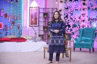 Juggun Kazim feet photo thumbnail