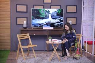 Juggun Kazim feet photo thumbnail