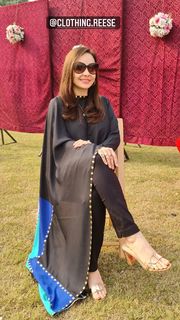 Juggun Kazim feet photo thumbnail