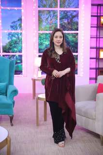 Juggun Kazim feet photo thumbnail