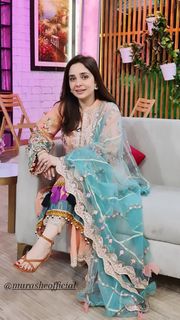 Juggun Kazim feet photo thumbnail