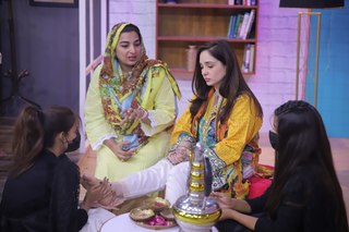 Juggun Kazim feet photo thumbnail