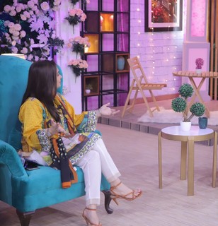 Juggun Kazim feet photo thumbnail