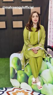 Juggun Kazim feet photo thumbnail