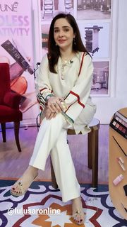 Juggun Kazim feet photo thumbnail