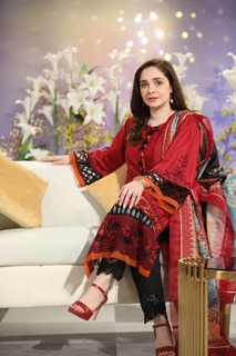 Juggun Kazim feet photo thumbnail