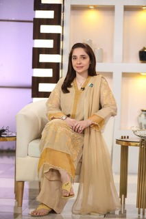 Juggun Kazim feet photo thumbnail