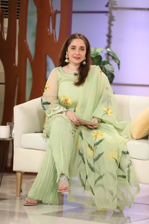 Juggun Kazim feet photo thumbnail