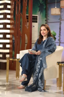 Juggun Kazim feet photo thumbnail