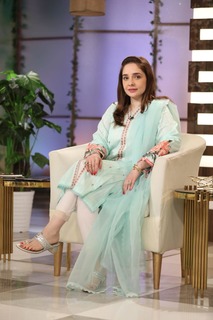 Juggun Kazim feet photo thumbnail