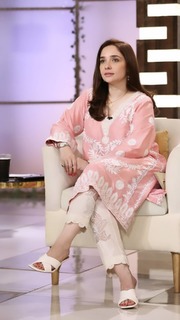 Juggun Kazim feet photo thumbnail