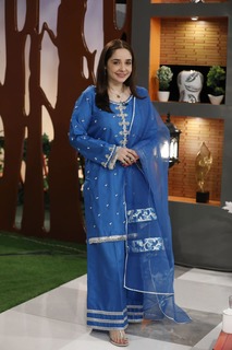 Juggun Kazim feet photo thumbnail