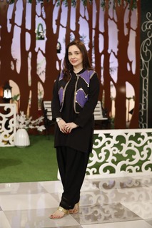 Juggun Kazim feet photo thumbnail