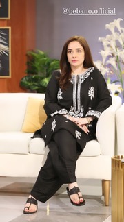 Juggun Kazim feet photo thumbnail