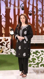 Juggun Kazim feet photo thumbnail