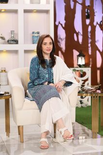 Juggun Kazim feet photo thumbnail