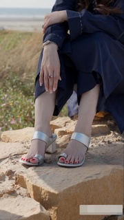 Juggun Kazim feet photo thumbnail