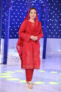 Juggun Kazim feet photo thumbnail