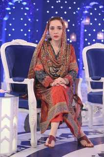 Juggun Kazim feet photo thumbnail