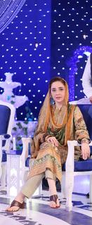 Juggun Kazim feet photo thumbnail