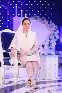 Juggun Kazim feet photo thumbnail