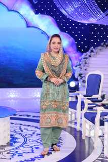 Juggun Kazim feet photo thumbnail