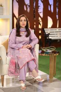 Juggun Kazim feet photo thumbnail