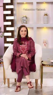 Juggun Kazim feet photo thumbnail