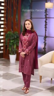 Juggun Kazim feet photo thumbnail