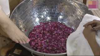 Juggun Kazim feet photo thumbnail