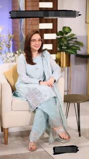 Juggun Kazim feet photo thumbnail