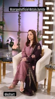 Juggun Kazim feet photo thumbnail