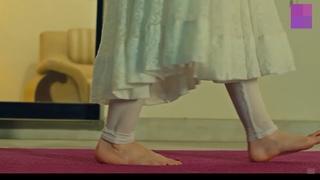 Juggun Kazim feet photo thumbnail