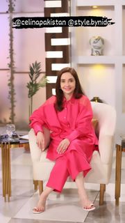 Juggun Kazim feet photo thumbnail