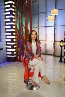 Juggun Kazim feet photo thumbnail