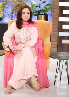 Juggun Kazim feet photo thumbnail