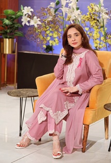 Juggun Kazim feet photo thumbnail