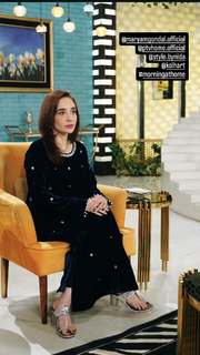 Juggun Kazim feet photo thumbnail