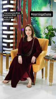 Juggun Kazim feet photo thumbnail