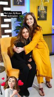 Juggun Kazim feet photo thumbnail