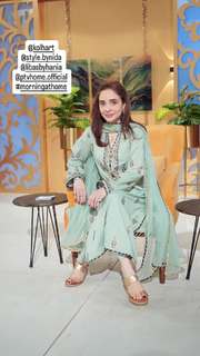 Juggun Kazim feet photo thumbnail