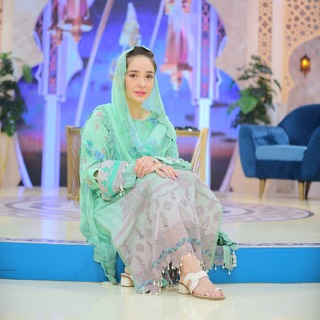 Juggun Kazim feet photo thumbnail